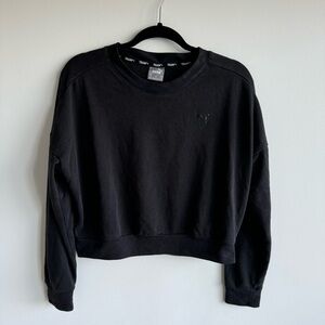 PUMA Black Crewneck Sweatshirt Size Medium